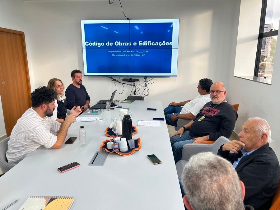 reunião para apresentação do código de obras