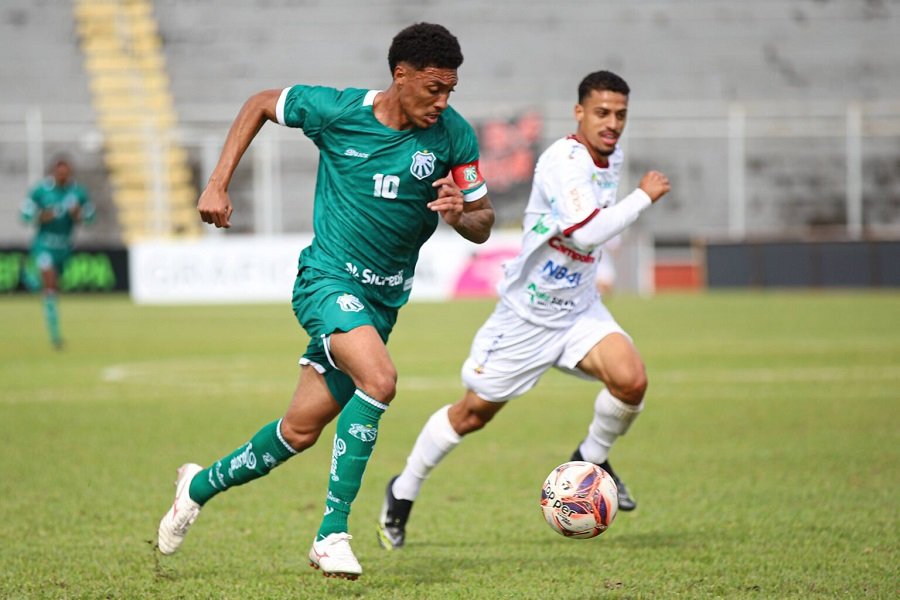 jogadores da Caldense e do Patrocinence