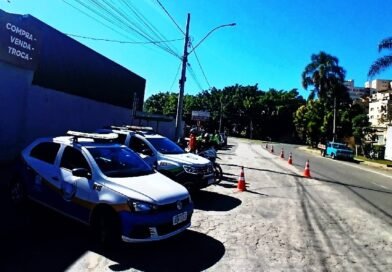 Motociclistas inabilitados são flagrados durante fiscalização de trânsito blitz realizada pela GCM e Demutran