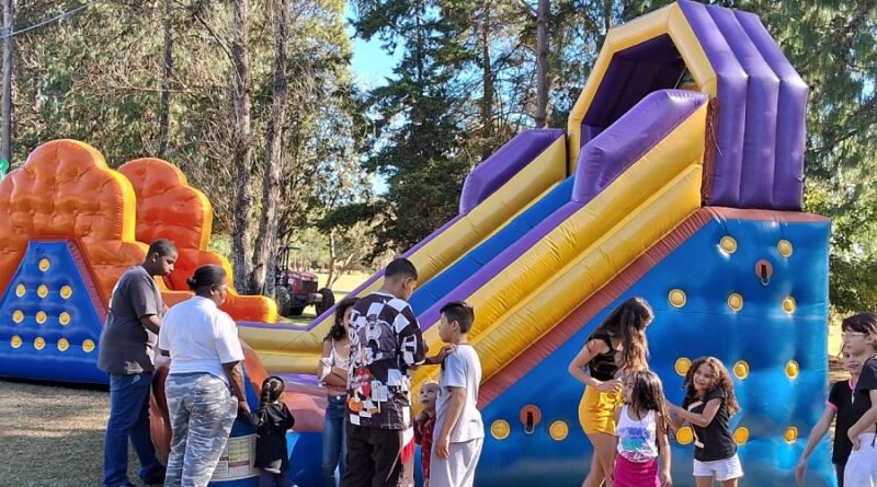 Parque Ecológico da Zona Sul recebe programação do Festival de Inverno e prestação de serviços neste sábado brinquedos infláveis