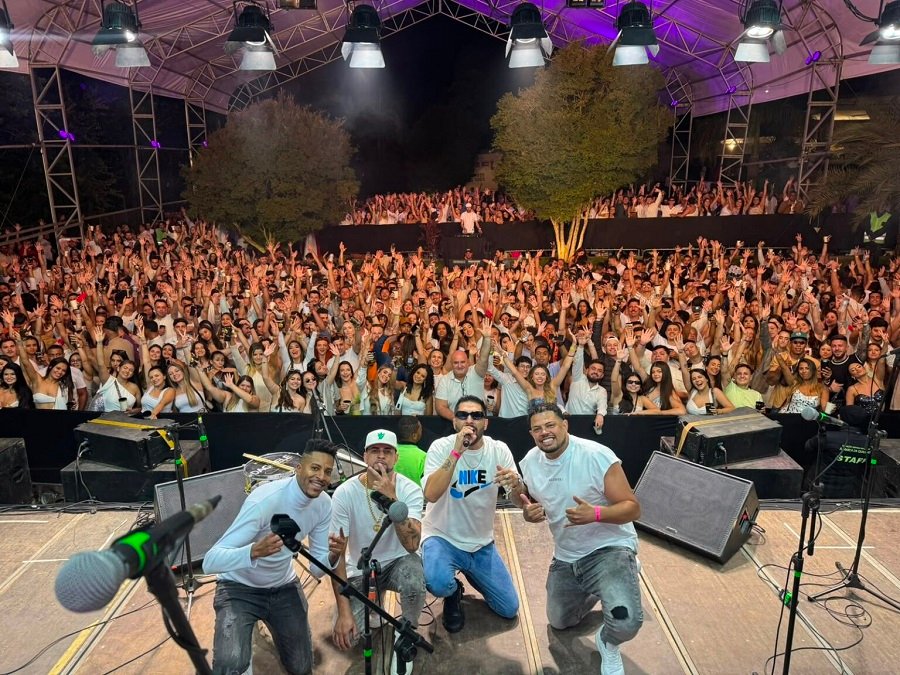 grupo daquele jeito