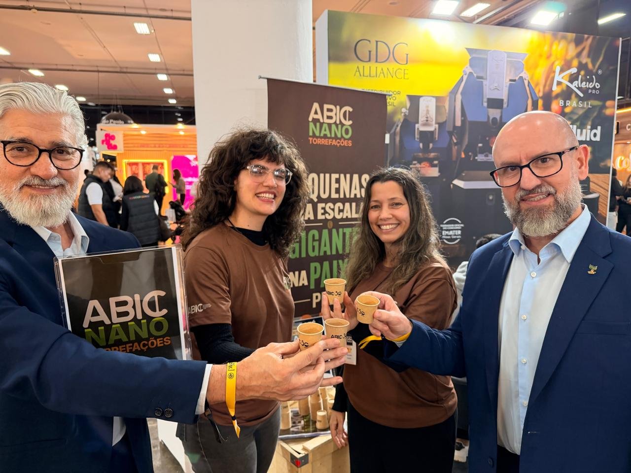 A Associação Brasileira da Indústria do Café (ABIC) apresenta projeto para nano e microempreendedores e boas práticas de torrefação, durante o Intertorra
