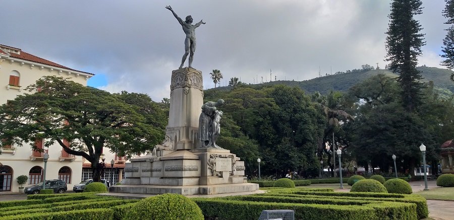 monumento minas ao brasil