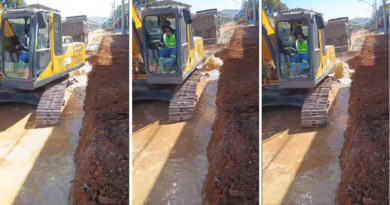 Rompimento de adutora compromete abastecimento no centro e região Oeste maquina trabalhando na avenida João Pinheiro