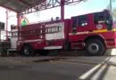 Escola Infantil é evacuada após curto-circuito na caixa de disjuntores caminhão de combate a incêndio do Corpo de Bombeiros