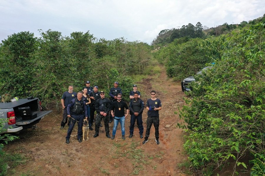 equipes da policia civil, pm e guarda municipal