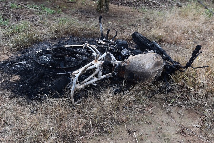 moto incendiada