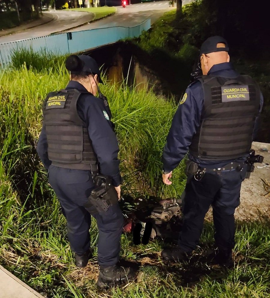 gcm durante recuperação de moto furtada