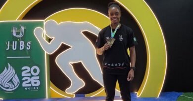 Rafaela Cristine é campeã do arremesso do peso no JUBs em Goiás Atleta Rafaela Cristine