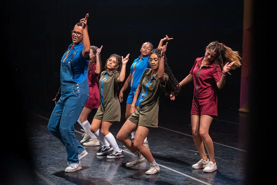 alunos do curso de dança do sesc