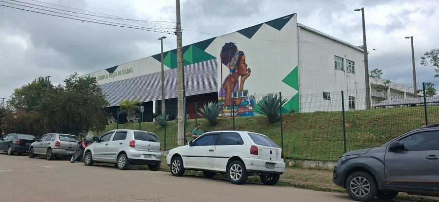 Fachada do Campus do IFSULDEMINAS de Poços de Caldas