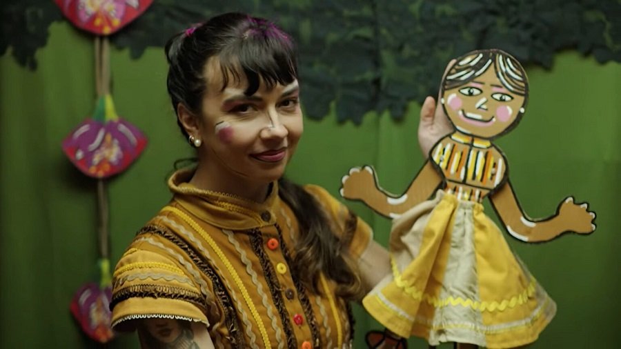 teatro de bonecos a menina onça